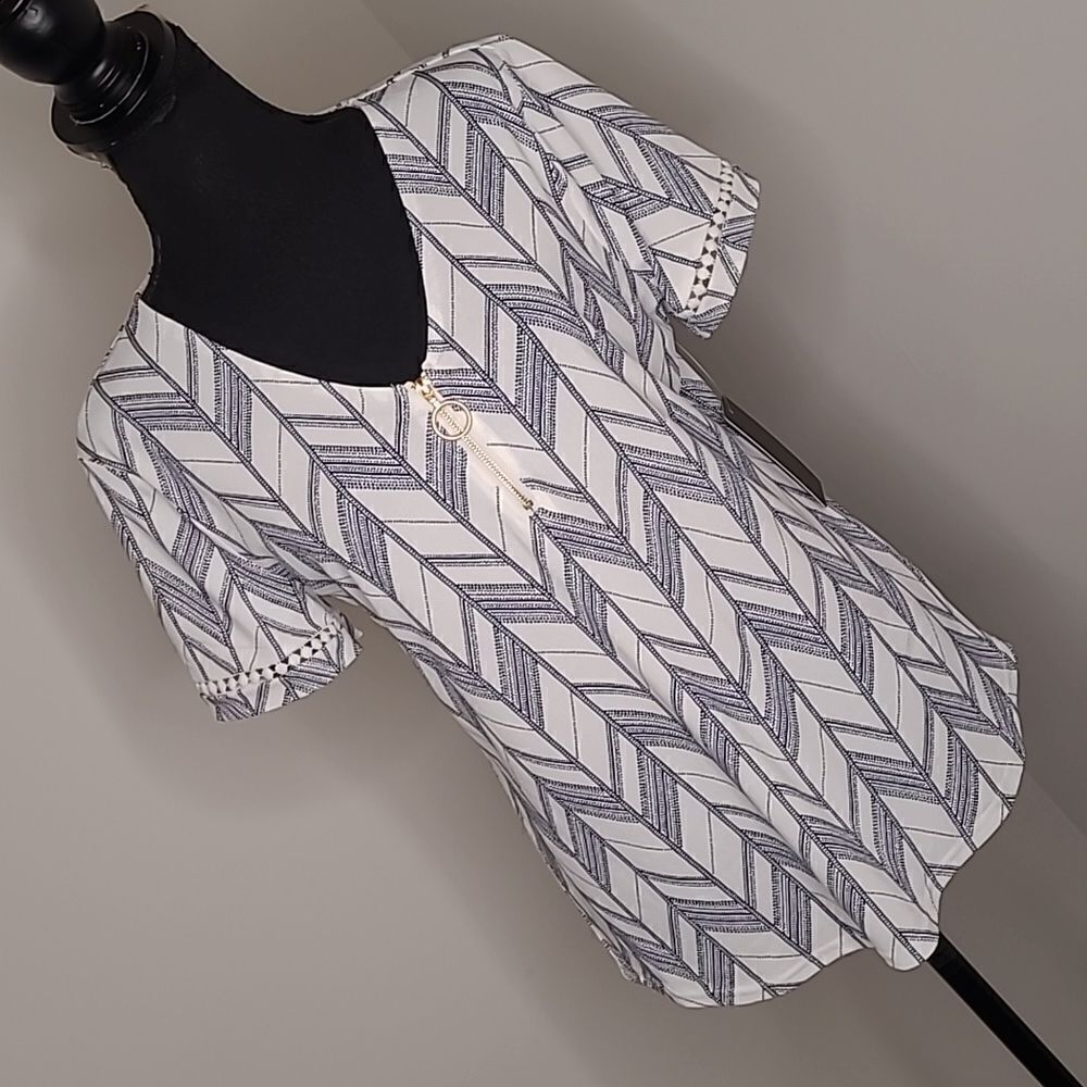 Fifty Street sz PL geometric design  tunic  top NWT